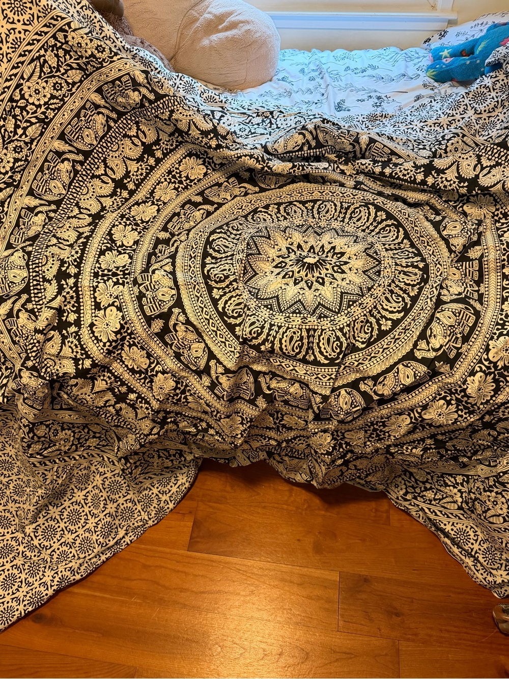 Pottery barn dorm Bohemian Black & Cream Mandala Wall Tapestry - Brand